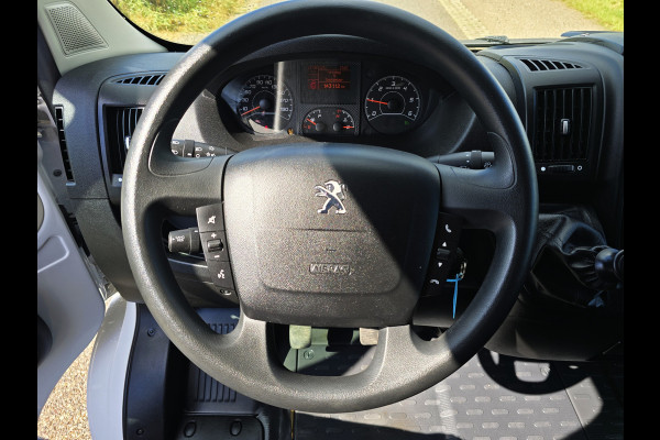 Peugeot Boxer 330 2.2 BlueHDi L2 H2 - 120 Pk - Euro 6 - Navi - ParkeerCamera - Airco - Cruise Control