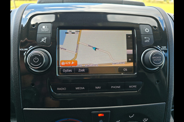 Peugeot Boxer 330 2.2 BlueHDi L2 H2 - 120 Pk - Euro 6 - Navi - ParkeerCamera - Airco - Cruise Control