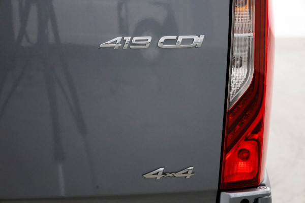 Mercedes-Benz Sprinter 419 CDI 190pk L2H2 4x4 A4M 9G Automaat ACC/LED/Draaistoelen/360° Camera NIEUW 06-2024