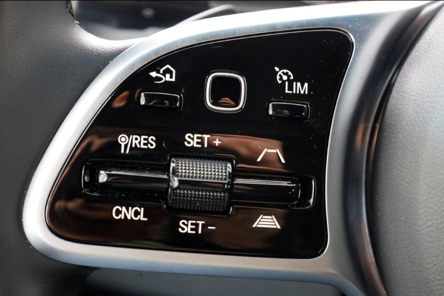 Mercedes-Benz Sprinter 419 CDI 190pk L2H2 4x4 A4M 9G Automaat ACC/LED/Draaistoelen/360° Camera NIEUW 06-2024