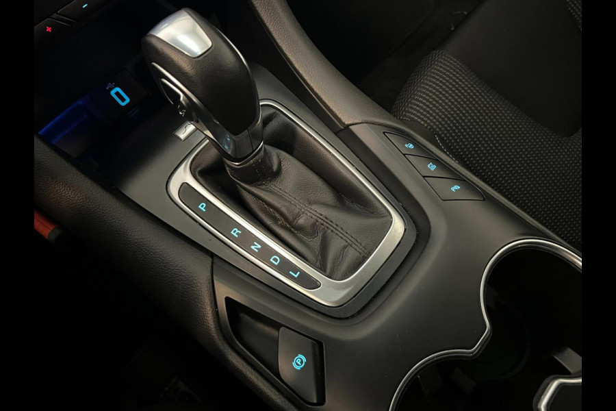 Ford Mondeo Wagon 2.0 IVCT HEV Titanium / NL-auto / Memory / Trekhaak