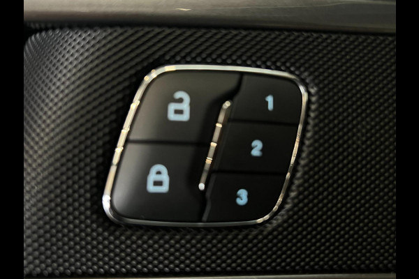 Ford Mondeo Wagon 2.0 IVCT HEV Titanium / NL-auto / Memory / Trekhaak