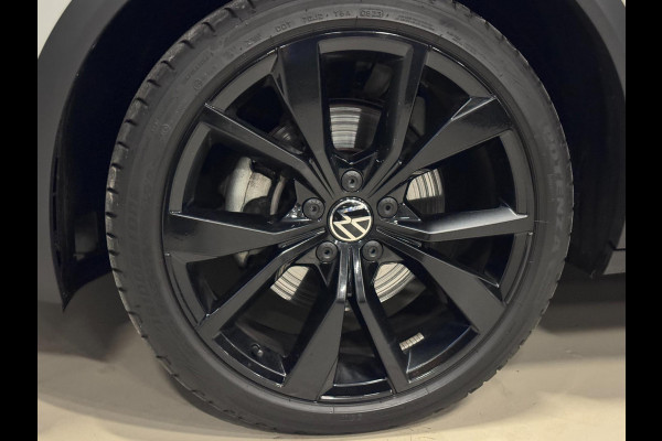 Volkswagen T-Roc 1.5 TSI 3X R-LINE | PANO | VIRTUAL | IQ LED | LEDER | VOL!