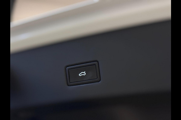 Volkswagen T-Roc 1.5 TSI 3X R-LINE | PANO | VIRTUAL | IQ LED | LEDER | VOL!