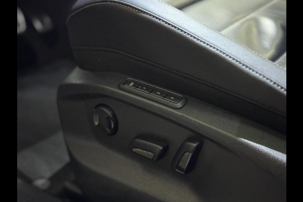 Volkswagen T-Roc 1.5 TSI 3X R-LINE | PANO | VIRTUAL | IQ LED | LEDER | VOL!