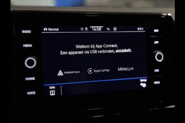 Volkswagen T-Roc 1.5 TSI 3X R-LINE | PANO | VIRTUAL | IQ LED | LEDER | VOL!