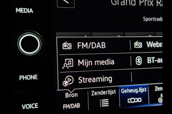 Volkswagen T-Roc 1.5 TSI 3X R-LINE | PANO | VIRTUAL | IQ LED | LEDER | VOL!