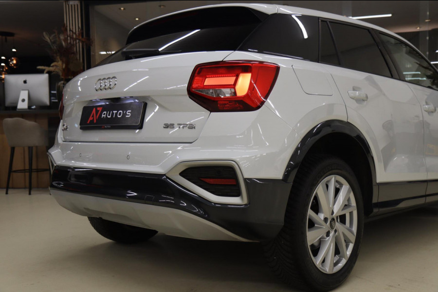 Audi Q2 35 TFSI S Edition CARPLAY/STOELVERWARMING/CAM/NAVI/PARKHULP/VOL
