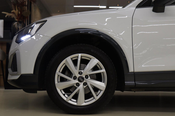 Audi Q2 35 TFSI S Edition CARPLAY/STOELVERWARMING/CAM/NAVI/PARKHULP/VOL