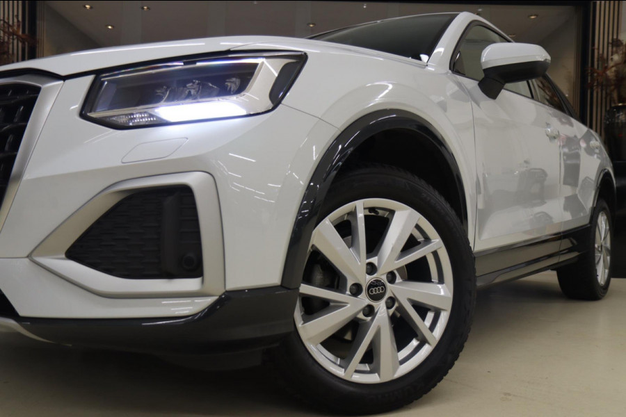 Audi Q2 35 TFSI S Edition CARPLAY/STOELVERWARMING/CAM/NAVI/PARKHULP/VOL