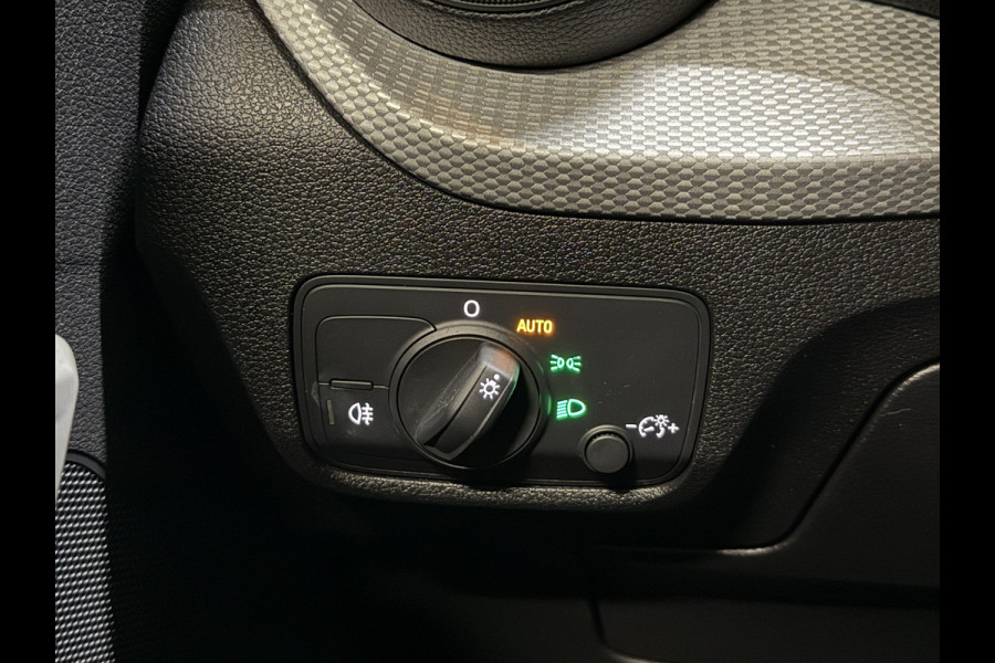 Audi Q2 35 TFSI Advanced edition | Stoelverwarming | Navigatie | Climate control