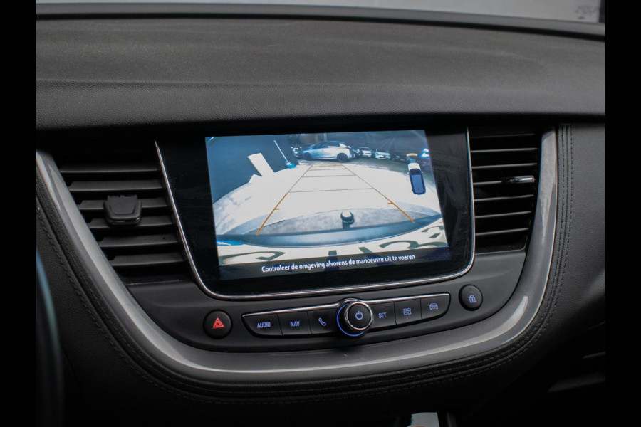 Opel Grandland X 1.2 Turbo Business Executive Sport (APPLE CARPLAY,NAVI,CAMERA,CLIMATE,CRUISE,PDC,TREKHAAK,SPORTSTOELEN,LM VELGEN)