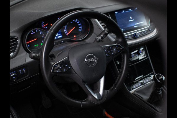 Opel Grandland X 1.2 Turbo Business Executive Sport (APPLE CARPLAY,NAVI,CAMERA,CLIMATE,CRUISE,PDC,TREKHAAK,SPORTSTOELEN,LM VELGEN)