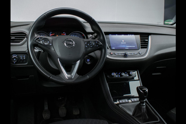 Opel Grandland X 1.2 Turbo Business Executive Sport (APPLE CARPLAY,NAVI,CAMERA,CLIMATE,CRUISE,PDC,TREKHAAK,SPORTSTOELEN,LM VELGEN)
