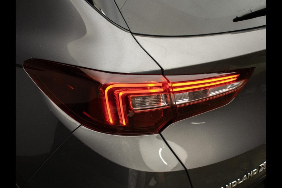 Opel Grandland X 1.2 Turbo Business Executive Sport (APPLE CARPLAY,NAVI,CAMERA,CLIMATE,CRUISE,PDC,TREKHAAK,SPORTSTOELEN,LM VELGEN)