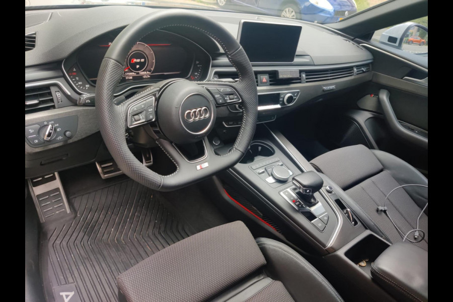 Audi A5 Sportback 2.0 TFSI MHEV Sport 290 PK RS5 uitgevoerd