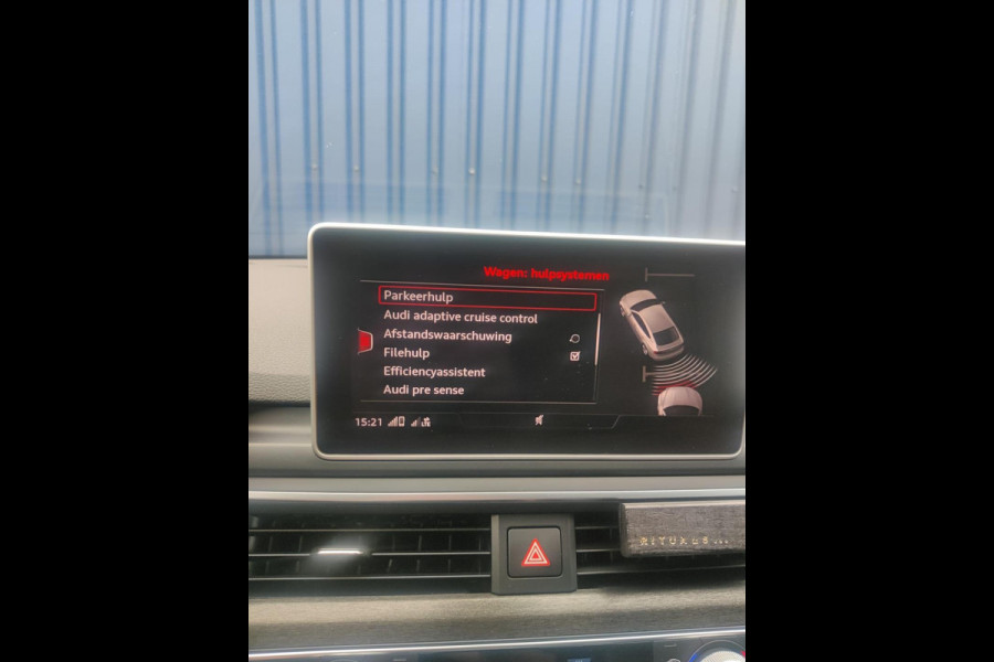 Audi A5 Sportback 2.0 TFSI MHEV Sport 290 PK RS5 uitgevoerd