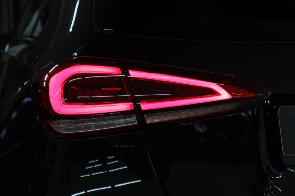 Mercedes-Benz A-Klasse AMG 35 4MATIC PANO/CAM/BURM/MEMORY/NIGHTPAKET/BOMOL