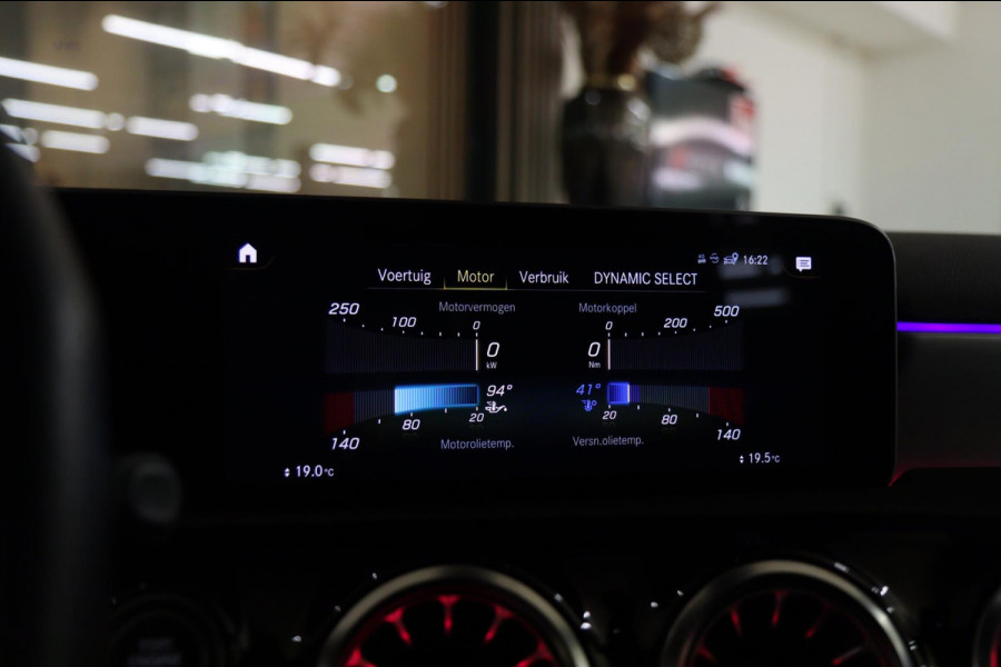 Mercedes-Benz A-Klasse AMG 35 4MATIC PANO/CAM/BURM/MEMORY/NIGHTPAKET/BOMOL