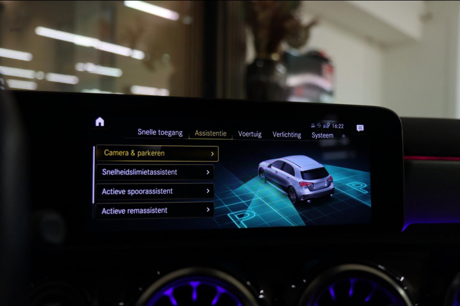 Mercedes-Benz A-Klasse AMG 35 4MATIC PANO/CAM/BURM/MEMORY/NIGHTPAKET/BOMOL