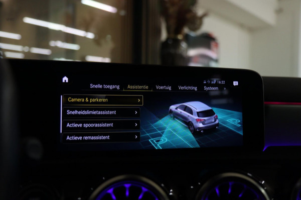 Mercedes-Benz A-Klasse AMG 35 4MATIC PANO/CAM/BURM/MEMORY/NIGHTPAKET/BOMOL