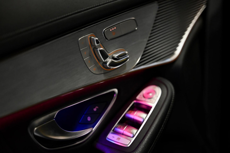 Mercedes-Benz EQC 400 4MATIC AMG 80 kWh - Memory - Distronic - 360 Camera - Schuifdak - Burmester - Trekhaak -