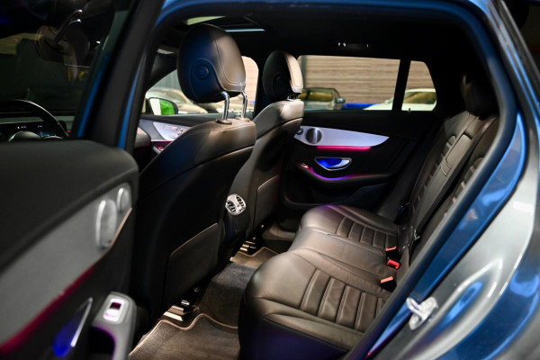 Mercedes-Benz EQC 400 4MATIC AMG 80 kWh - Memory - Distronic - 360 Camera - Schuifdak - Burmester - Trekhaak -