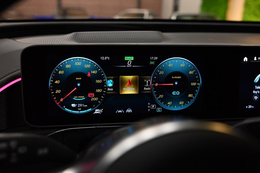 Mercedes-Benz EQC 400 4MATIC AMG 80 kWh - Memory - Distronic - 360 Camera - Schuifdak - Burmester - Trekhaak -