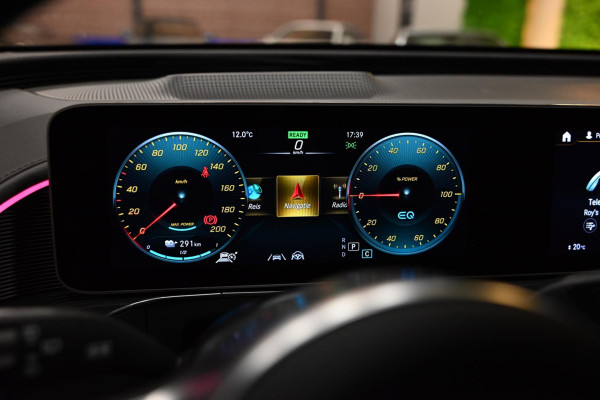 Mercedes-Benz EQC 400 4MATIC AMG 80 kWh - Memory - Distronic - 360 Camera - Schuifdak - Burmester - Trekhaak -
