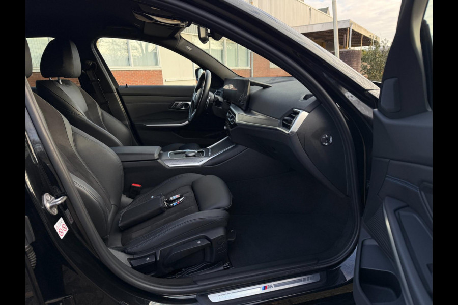 BMW 3 Serie Touring 330e 2023 M-SPORT PHEV HYBRID 293PK ACC LEDER LUXE LED