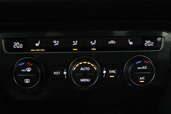 Volkswagen Tiguan Allspace 1.5 TSI Highline Business R 7p. (PANORAMADAK, ELEKT. WEGKLAPBARE TREKHAAK, STOELVERWARMING)