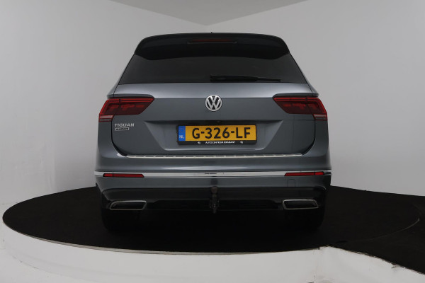 Volkswagen Tiguan Allspace 1.5 TSI Highline Business R 7p. (PANORAMADAK, ELEKT. WEGKLAPBARE TREKHAAK, STOELVERWARMING)