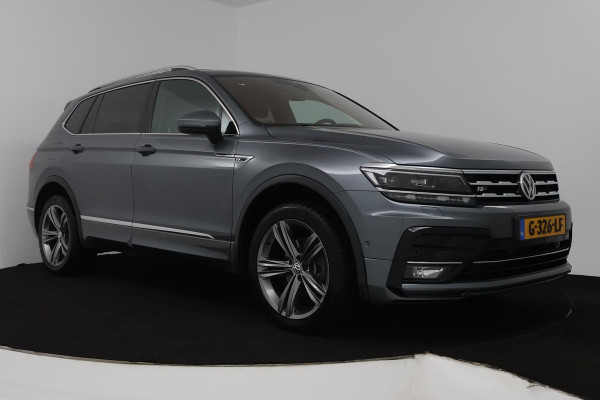 Volkswagen Tiguan Allspace 1.5 TSI Highline Business R 7p. (PANORAMADAK, ELEKT. WEGKLAPBARE TREKHAAK, STOELVERWARMING)