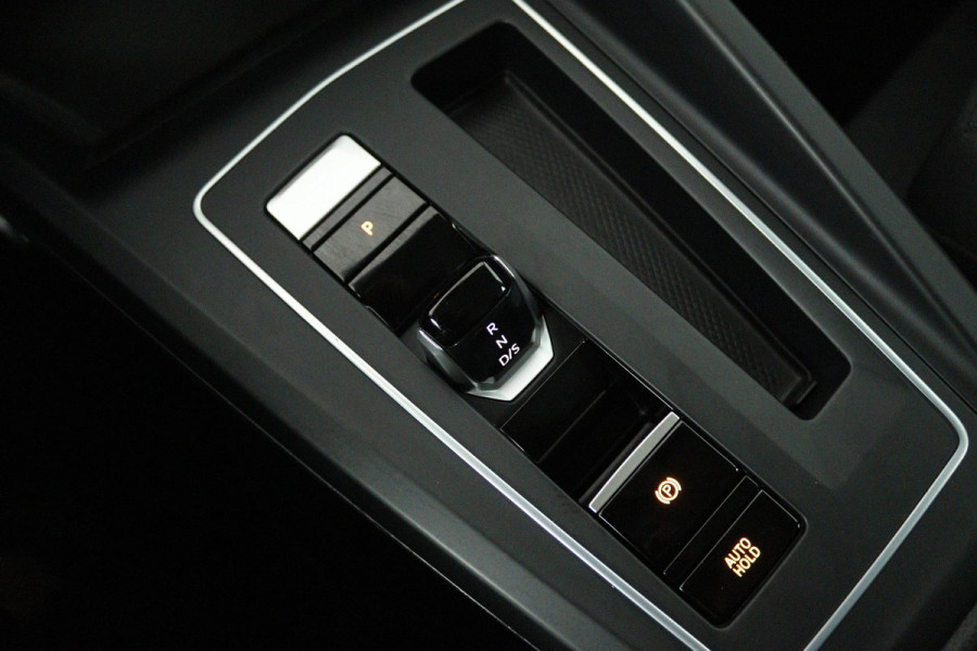 Volkswagen Golf Variant 1.0 eTSI Sport (AUTOMAAT, NAVIGATIE, PARKEERSENSOREN, GOED ONDERHOUDEN)