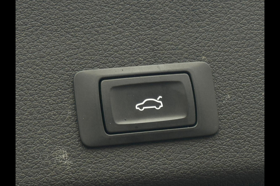 Audi e-tron Quattro edition Plus, 1 e eigenaar, SOH 91 %, panodak, leder, camera, afn. trekhaak, stoelverwarming, NL auto nap