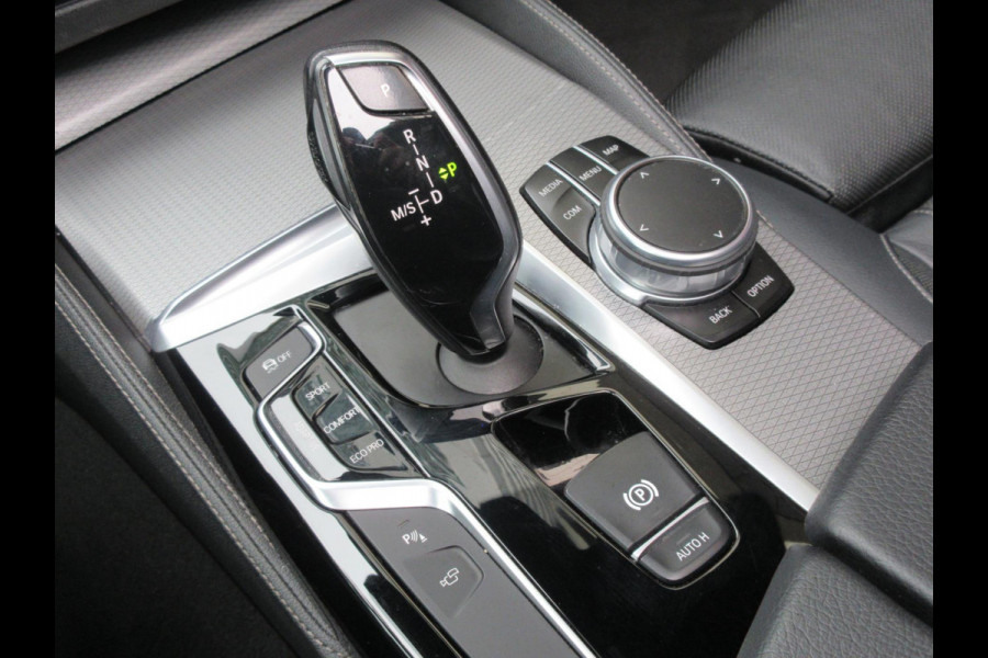 BMW 5 Serie Touring 540i xDrive High Executive Leer Pano