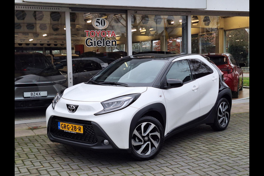 Toyota Aygo X 1.0 VVT-i S-CVT Pulse Automaat | Eerste eigenaar, Bi-Tone, Apple CarPlay/Android auto, Climate control, November 2024