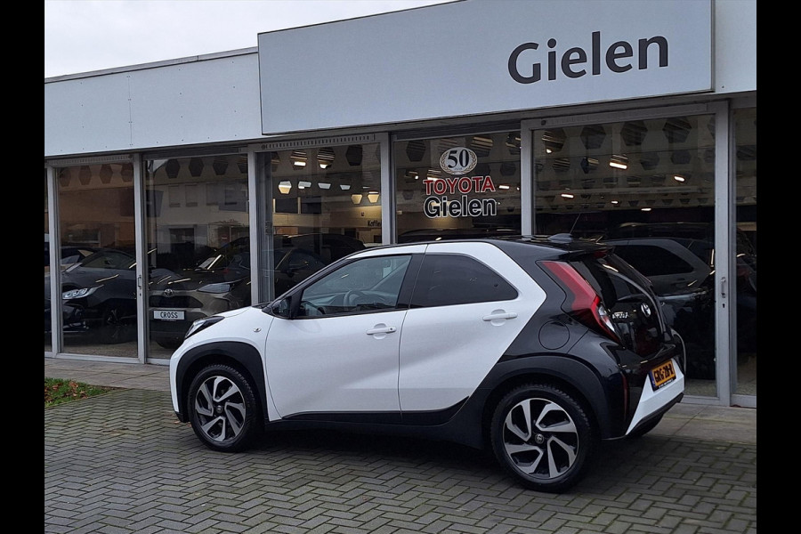 Toyota Aygo X 1.0 VVT-i S-CVT Pulse Automaat | Eerste eigenaar, Bi-Tone, Apple CarPlay/Android auto, Climate control, November 2024