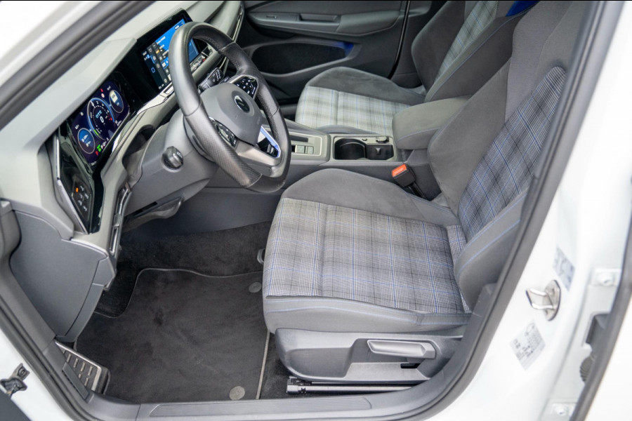 Volkswagen Golf 1.4 eHybrid GTE | Prijs rijklaar incl. 12 mnd garantie |Navi Rode remklauwen Carplay Ledverlichting