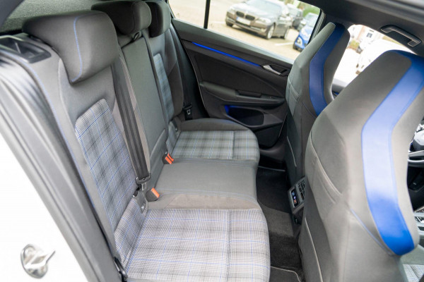 Volkswagen Golf 1.4 eHybrid GTE | Prijs rijklaar incl. 12 mnd garantie |Navi Rode remklauwen Carplay Ledverlichting