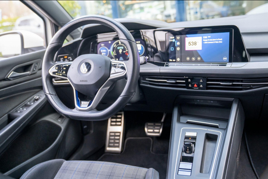 Volkswagen Golf 1.4 eHybrid GTE | Prijs rijklaar incl. 12 mnd garantie |Navi Rode remklauwen Carplay Ledverlichting