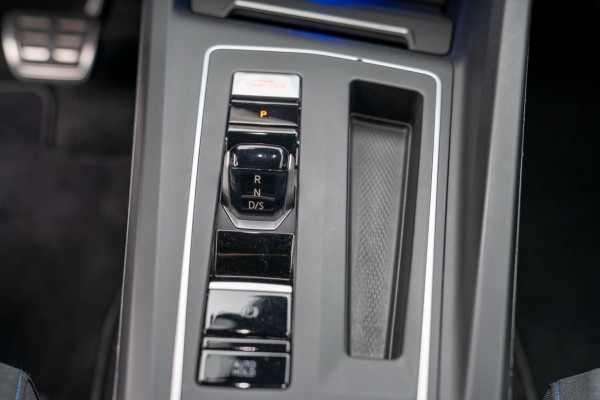 Volkswagen Golf 1.4 eHybrid GTE | Prijs rijklaar incl. 12 mnd garantie |Navi Rode remklauwen Carplay Ledverlichting