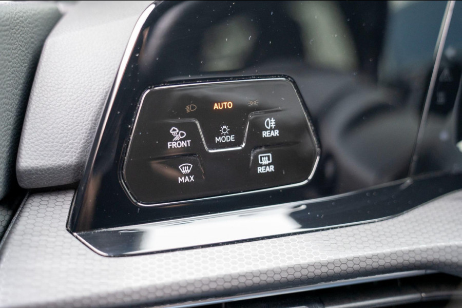 Volkswagen Golf 1.4 eHybrid GTE | Prijs rijklaar incl. 12 mnd garantie |Navi Rode remklauwen Carplay Ledverlichting