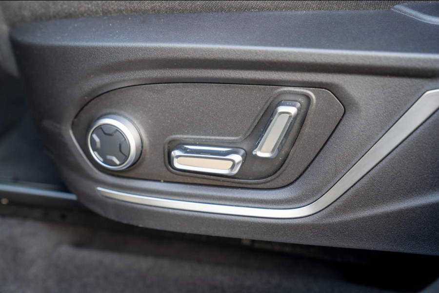 Lynk & Co 01 1.5 261PK Plugin Hybrid | Prijs rijklaar incl. 12 mnd garantie | Trekhaak Navi Panodak Led Keyless ACC Blindspot