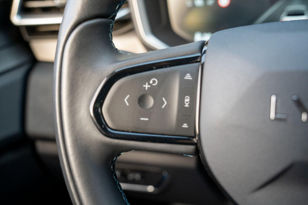 Lynk & Co 01 1.5 261PK Plugin Hybrid | Prijs rijklaar incl. 12 mnd garantie | Trekhaak Navi Panodak Led Keyless ACC Blindspot