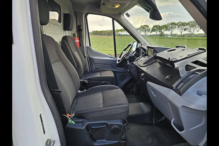 Ford Transit 350 2.0 TDCI L2H2 Trend Imperiaal Lift!  Werkplaats-Inrichting Navi Airco Camera 130Pk Euro6 Oh-Historie 1e Eigenaar!