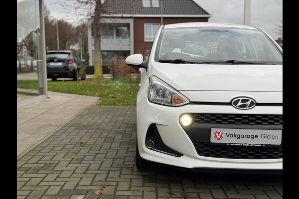 Hyundai i10 1.0i 66pk Comfort | Eerste eigenaar, Parkeersensoren, Cruise control, Airconditioning, Navigatie