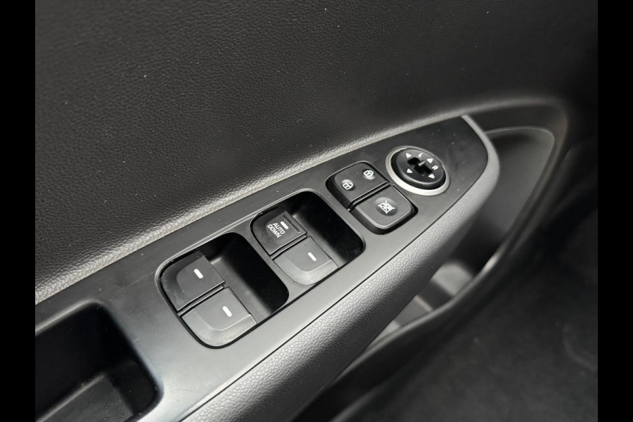 Hyundai i10 1.0i 66pk Comfort | Eerste eigenaar, Parkeersensoren, Cruise control, Airconditioning, Navigatie