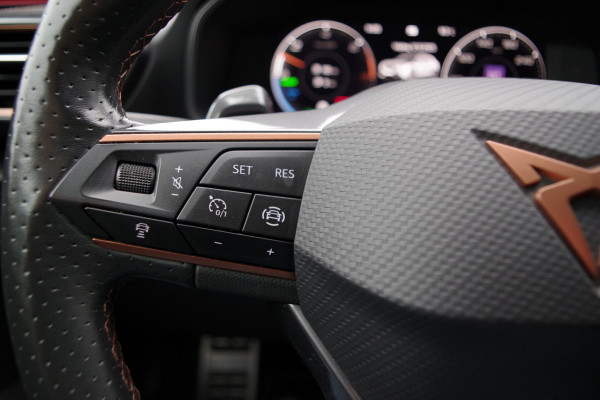 CUPRA Formentor 1.4 e-Hybrid VZ 245 PK Copper Edition, Trekhaak, Camera, Memory, Adap. Cruise Control, keyless