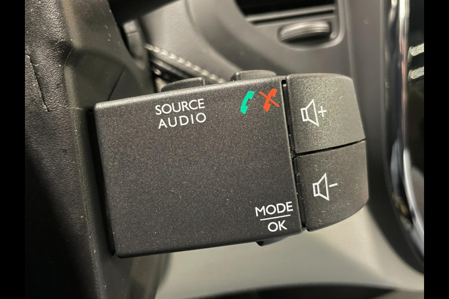 Renault Captur 1.2 TCe Initiale Paris|LUXE UITVOERING|LEDER|KEYLESS|BOSE|STOELVERW|CAMERA|CRUISE,CLIMATE CTRL|BLUETOOTH|NAP|NL-AUT